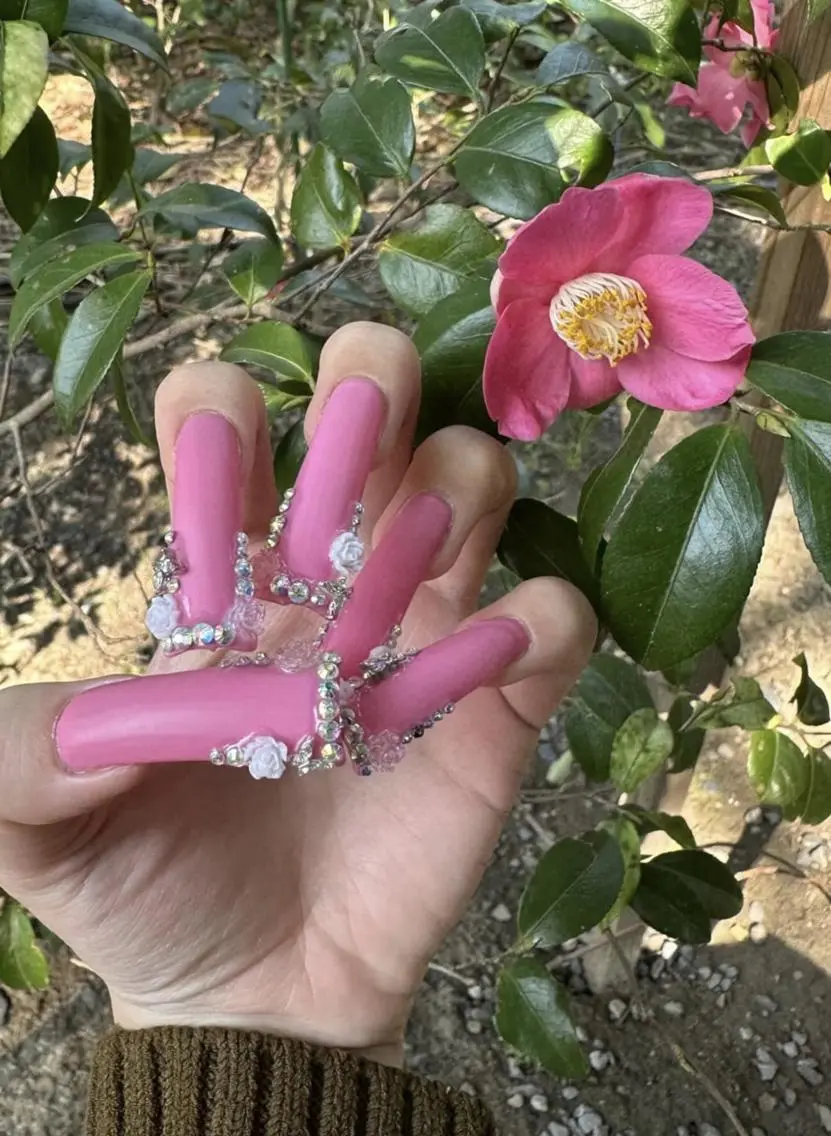 ネイル SESUNNY セサニーRINKAのネイルデザイン