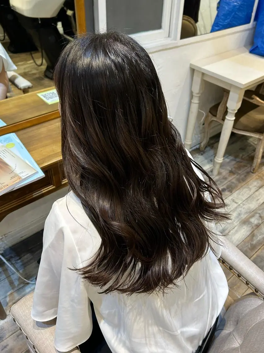 ロング カラー ブラウンカラー シアーブラウン shiro.kobe 森彩華のヘアスタイル