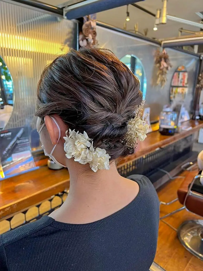 ミディアム ヘアアレンジ ヘアセット 佐藤 美聡のヘアスタイル