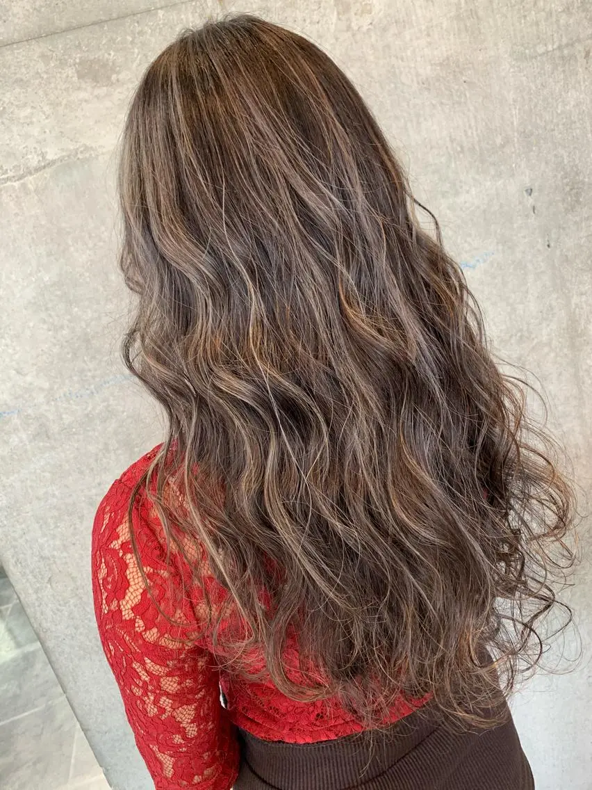 ロング カラー ヘアカラー トリートメント 天野 開のヘアスタイル