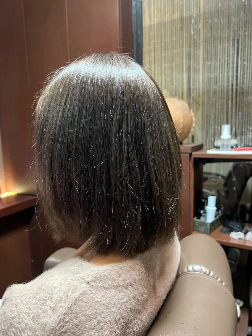 ミディアム カラー カット ヘアカラー 廣瀬 莉奈のヘアスタイル