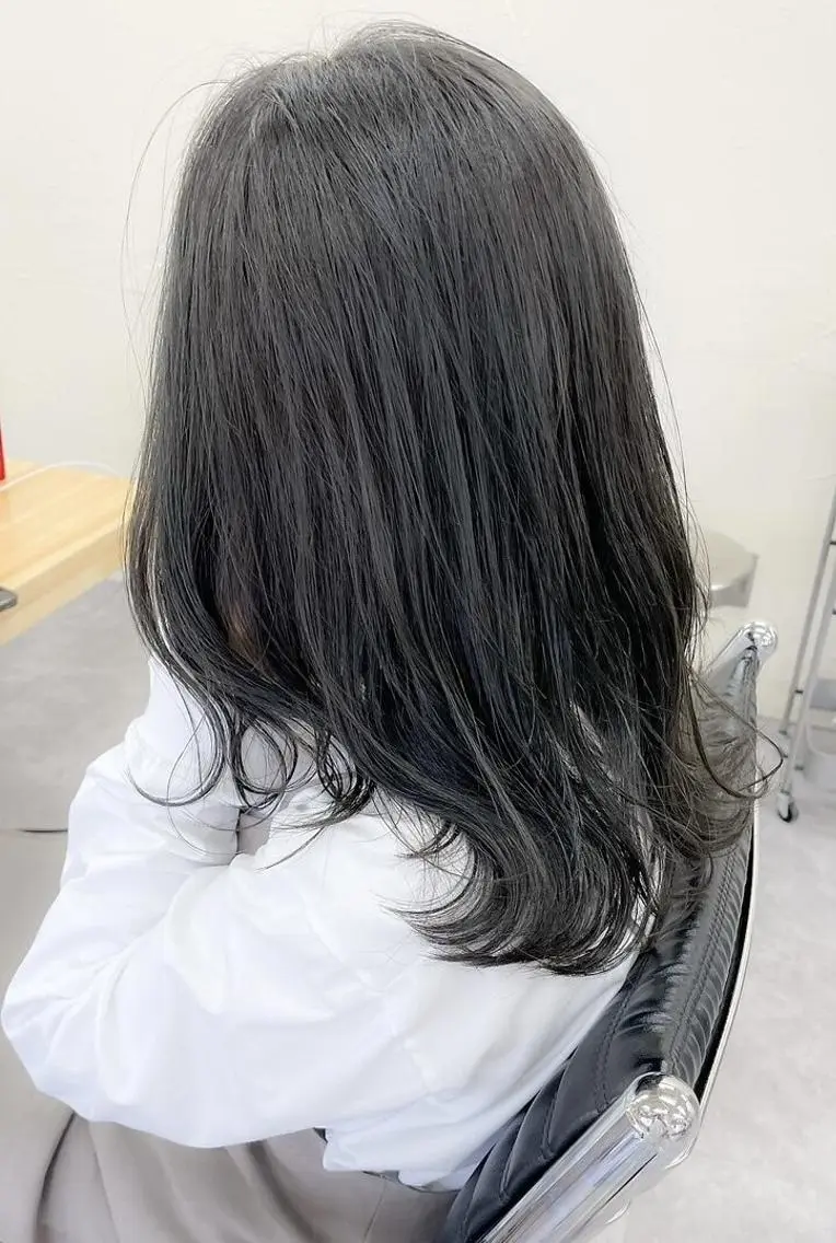 ミディアム カラー ヘアカラー トリートメント ✨ブリーチなし透明感 池袋　水野のヘアスタイル