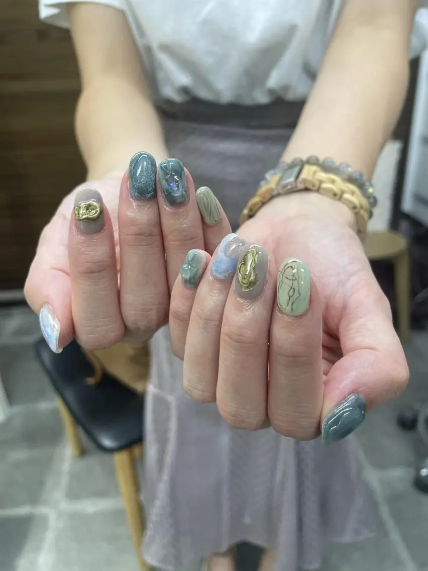 ネイル アートネイル フレンチネイル ジェルネイル ニュアンスネイル ショートネイル nailstudio eviz新宿店のネイルデザイン