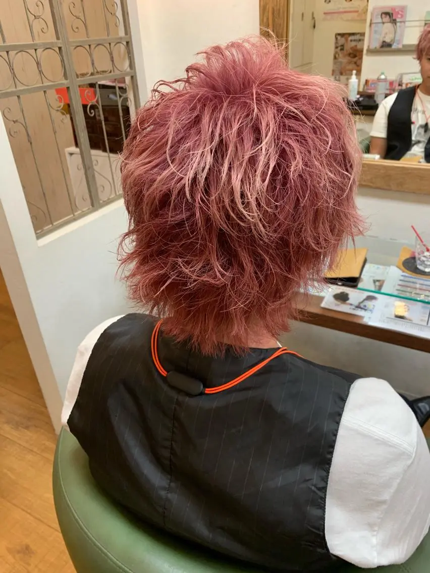 ショート カラー march merryのヘアスタイル