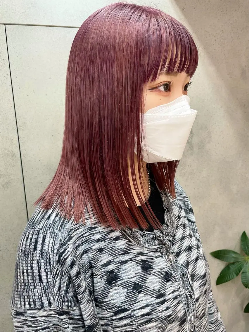 ミディアム カラー ブリーチ ピンクカラー バイオレットカラー パーマウルフショート 濱田匠のヘアスタイル