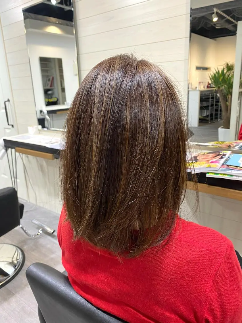 ミディアム カラー アディクシーカラー バレイヤージュ ブリーチ ケアブリーチ デザインカラー ヘアカラー 先着1名様限定 カット無料のヘアスタイル