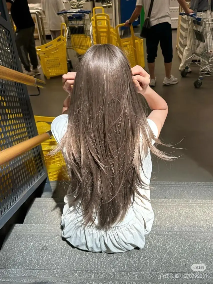 カラー *銀座アカデミー🤍 トレンドヘアモデルのヘアスタイル