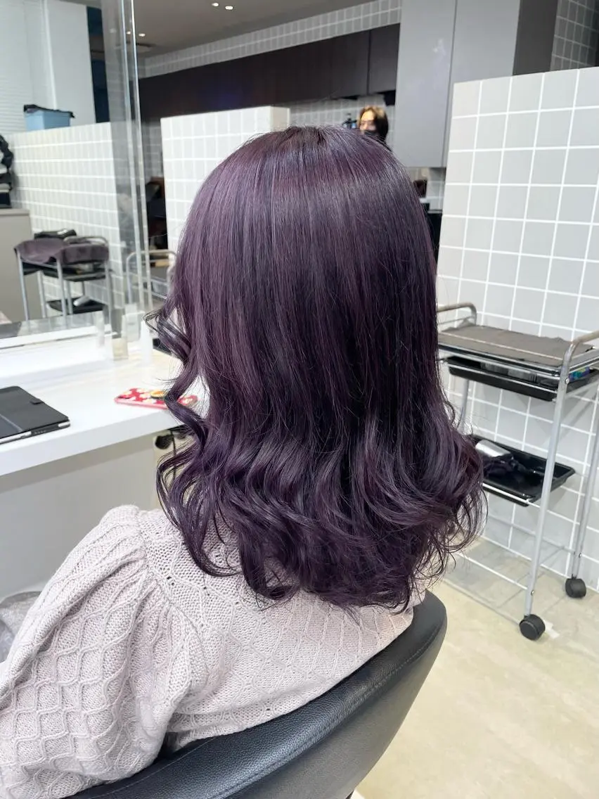 ミディアム カラー パーマ ヘアアレンジ メンズ キッズ ネイル マツエク・マツパ アイブロウ カット ヘアカラー トリートメント 🦋縮毛/韓国レイヤ ー/透明感カラー🦋のヘアスタイル