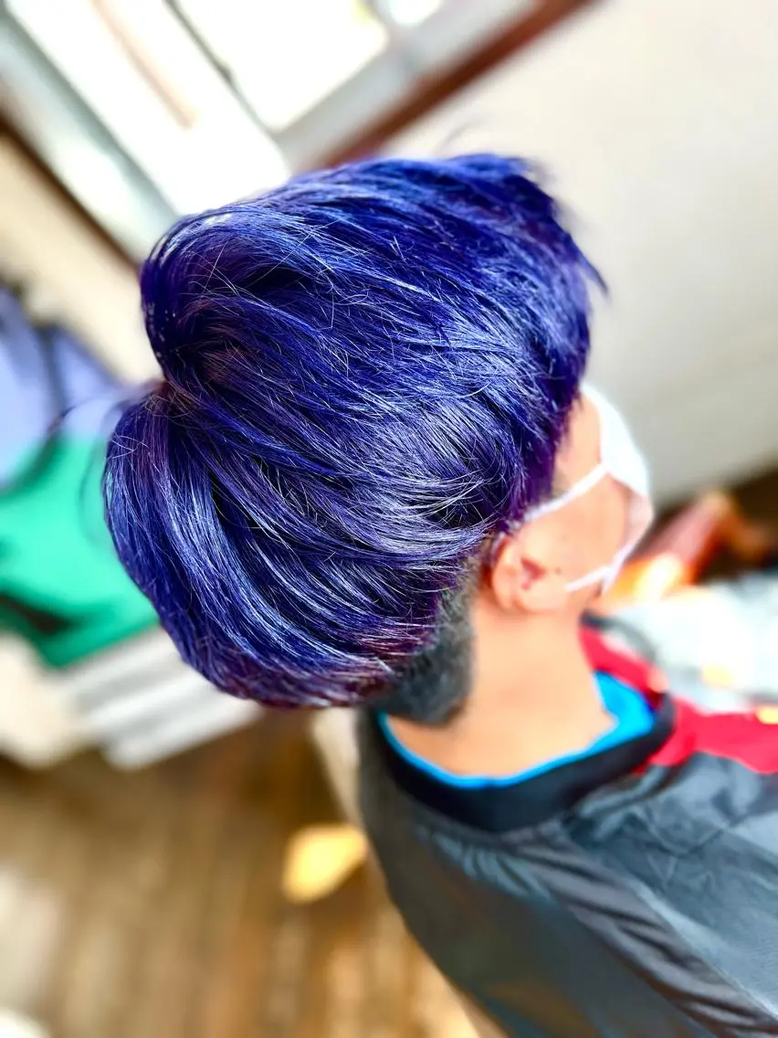 ショート カラー ブリーチ ブルーカラー パープルカラー カット ヘアカラー Style Tのヘアスタイル