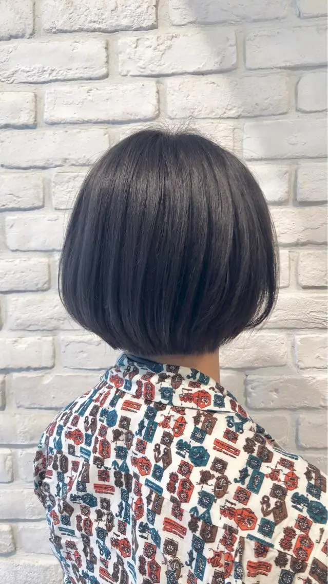 ショート カラー ベージュカラー🧸 伊藤なつみのヘアスタイル