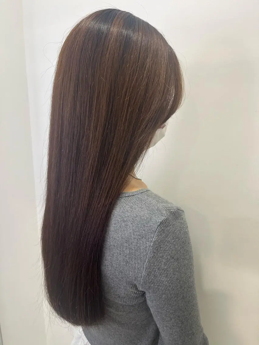 ロング 吉田 夏菜のヘアスタイル