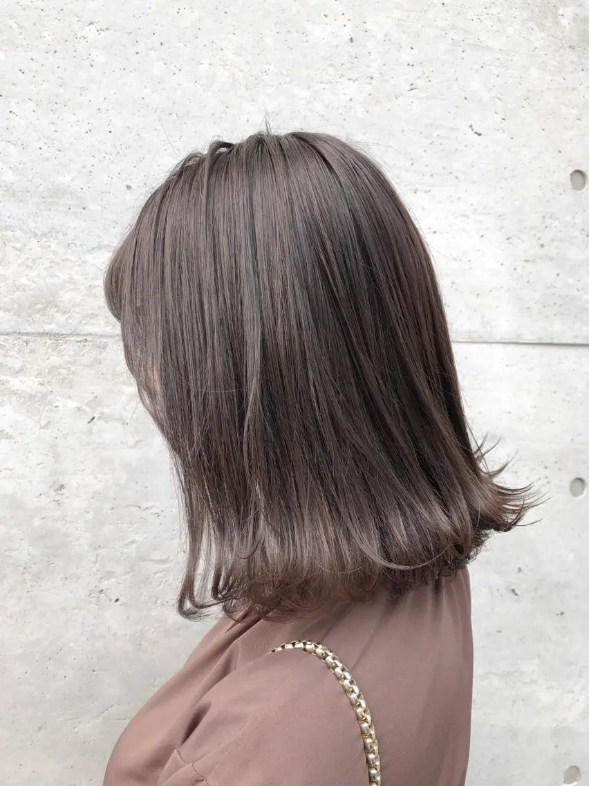 ミディアム ハイライト 【透明感、艶髪】西村 有司のヘアスタイル