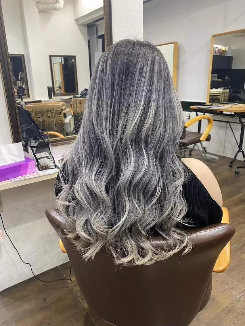 カラー Daisy🎀透け感 カラー🎀JUNAのヘアスタイル