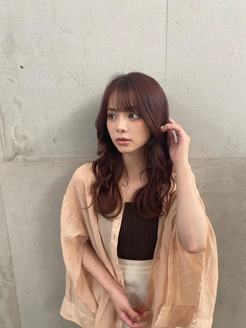 ロング カラー ヘアアレンジ ヘアセット ミルクティーベージュ 暖色カラー/池田麻帆のヘアスタイル