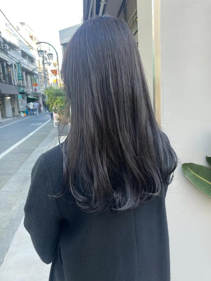 ロング カラー アッシュ アッシュグレー ロング カット ヘアカラー トリートメント HIROKI ”博多 /ボブのヘアスタイル