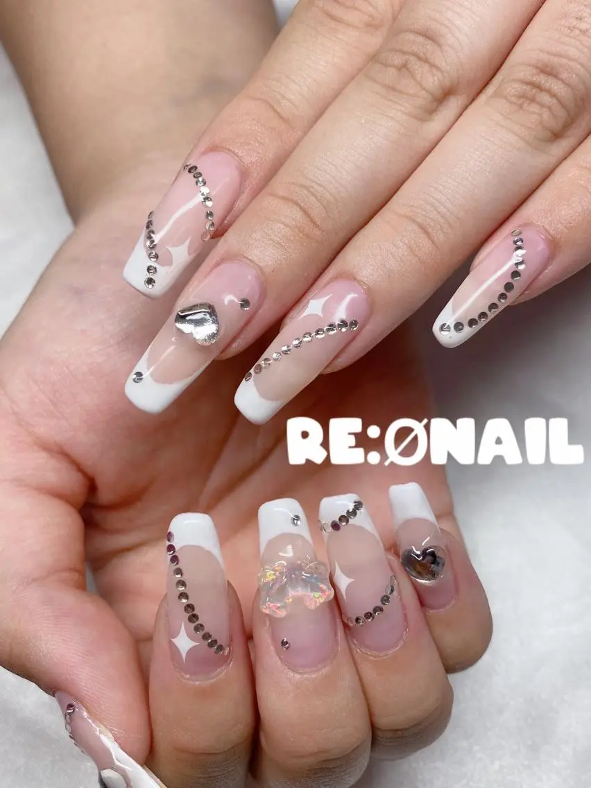 ネイル フレンチネイル ハンドネイル Re:Ø nail 🩵TSUJIのネイルデザイン