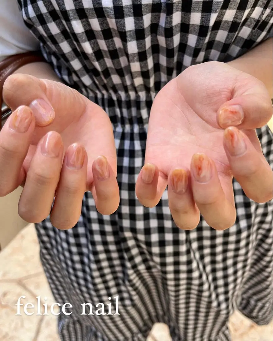 ネイル ジェルネイル ニュアンスネイル オフィスネイル シンプルネイル felice nailのネイルデザイン