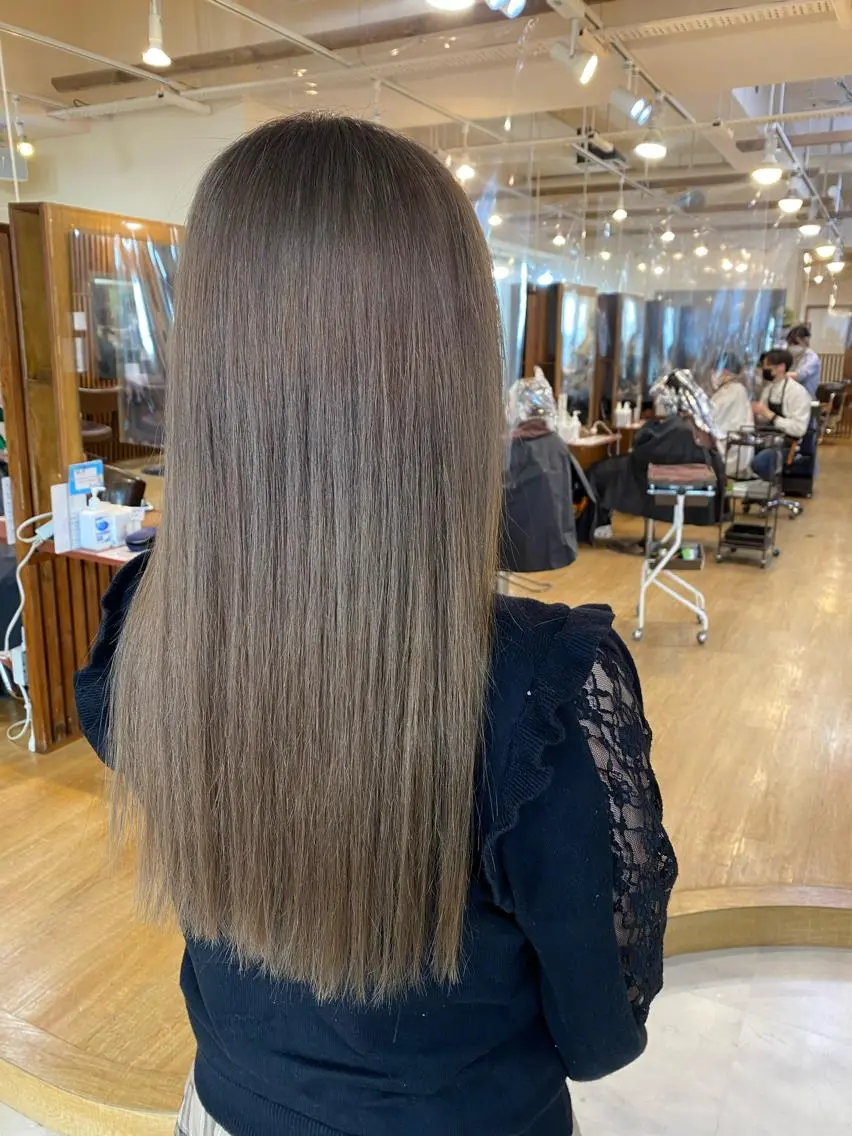ロング カラー 女性目線でつくる ボブ縮毛矯正のヘアスタイル