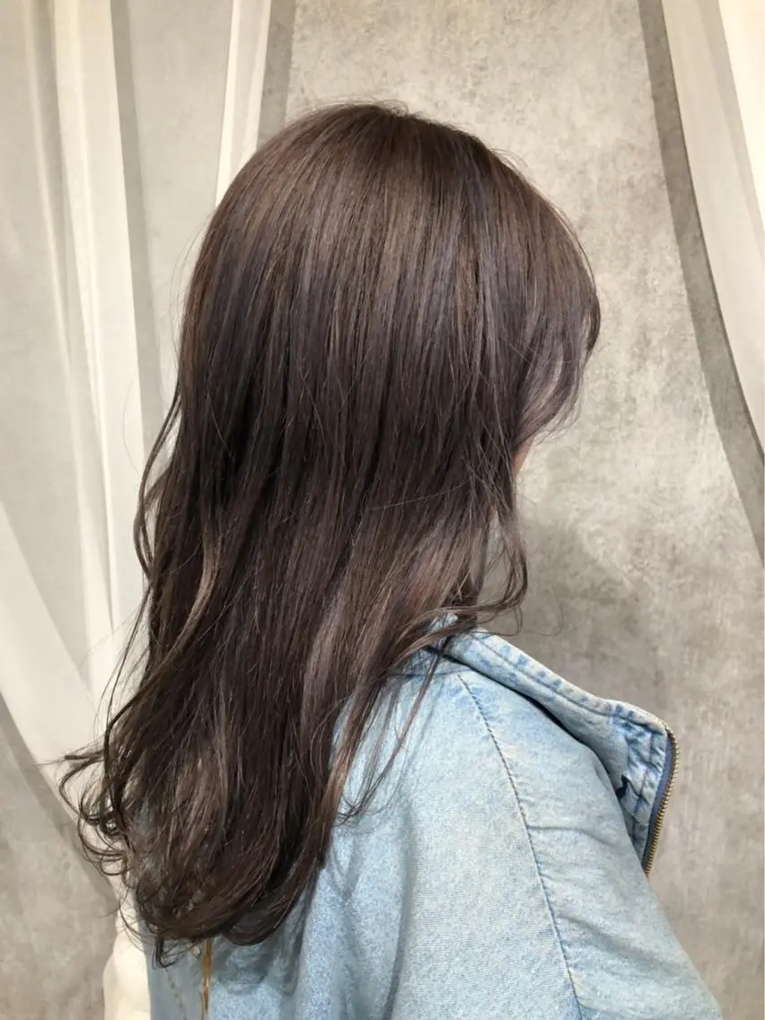 ロング ハイライト 松田 真央のヘアスタイル