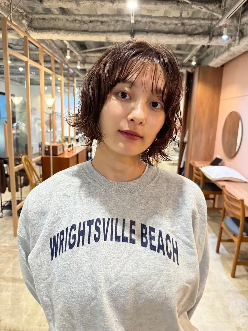 ミディアム カラー パーマ ミディアムパーマ アッシュ バレイヤージュ ベージュカラー ブリーチ カット ヘアカラー CEINE loqのヘアスタイル
