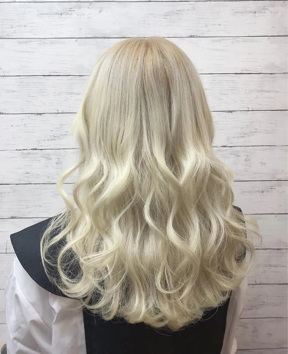 セミロング カラー ヘアカラー ヘアセット 韓国ヘア🤍髪質改善 🇰🇷AKANEのヘアスタイル