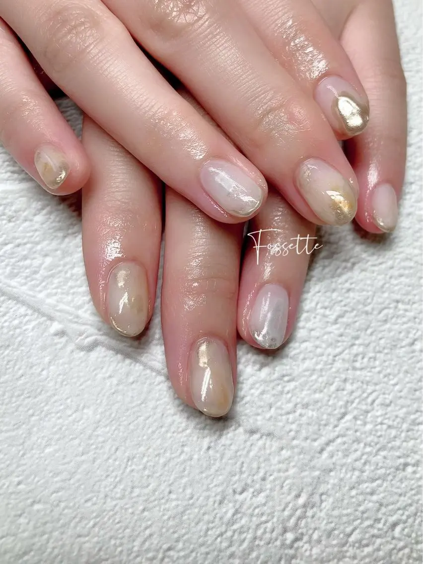ネイル ミラーネイル ニュアンスネイル ぷっくりネイル ショートネイル シンプルネイル ハンドネイル nailsalon Fossetteのネイルデザイン