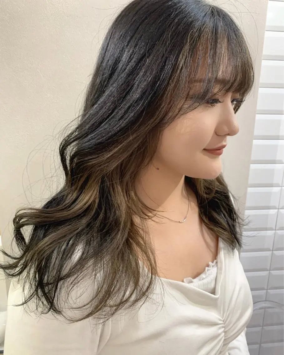 ロング カラー ブリーチ インナーカラー カット ヘアカラー トリートメント hubhair レイヤー/透明感のヘアスタイル