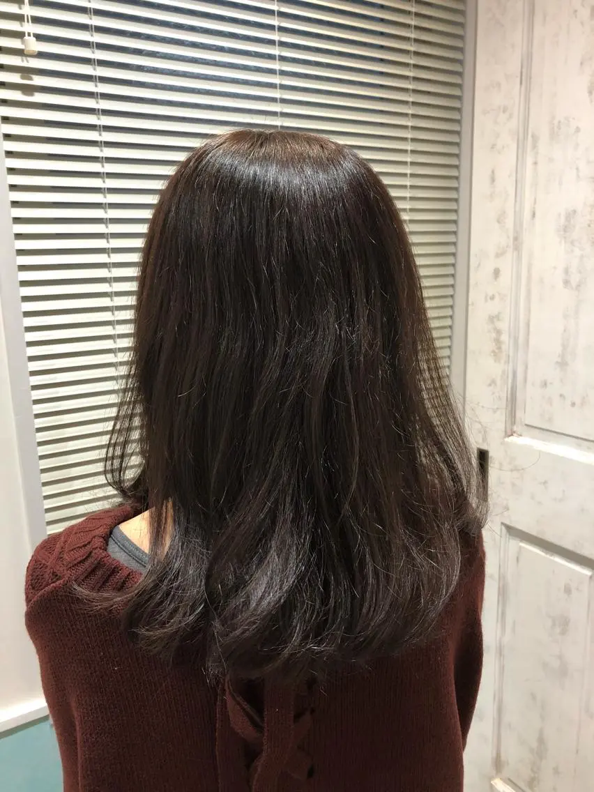 カラー ヘアカラー 伊東 彩花のヘアスタイル