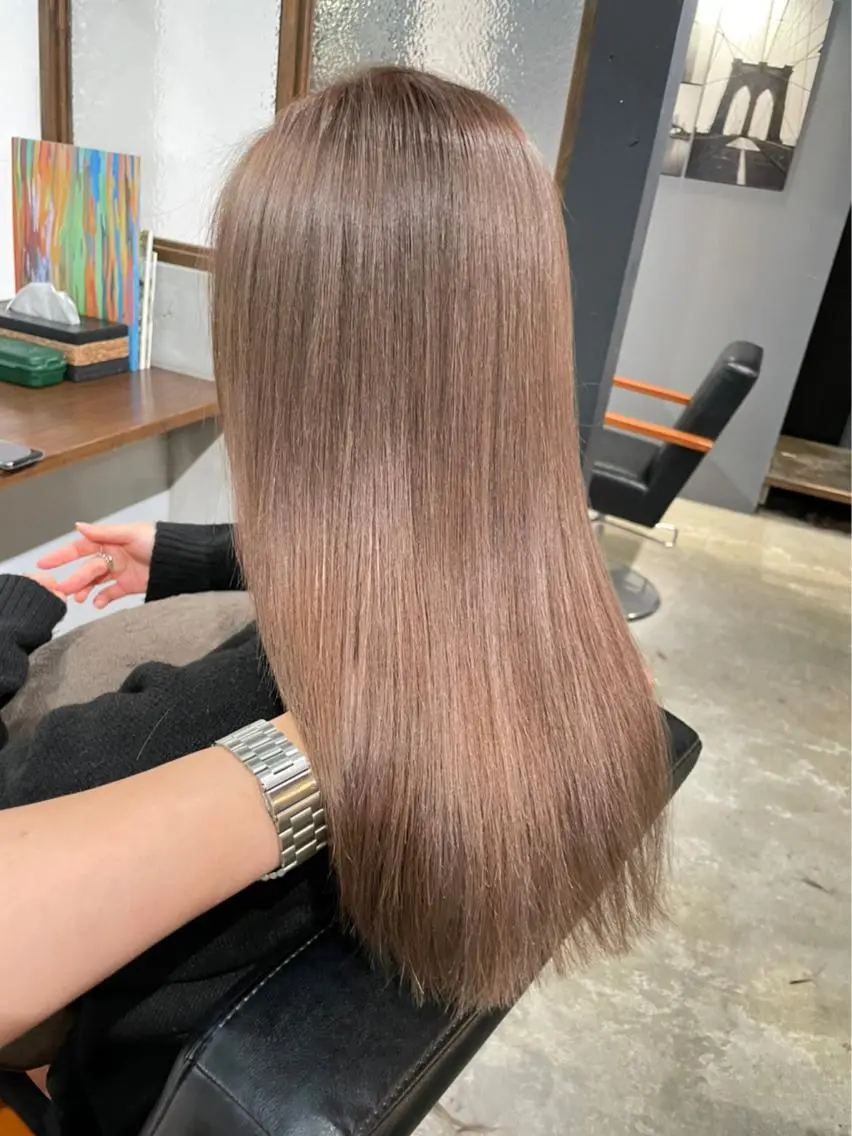 カラー ベージュカラー ミルクティーベージュ 木村 朱里のヘアスタイル
