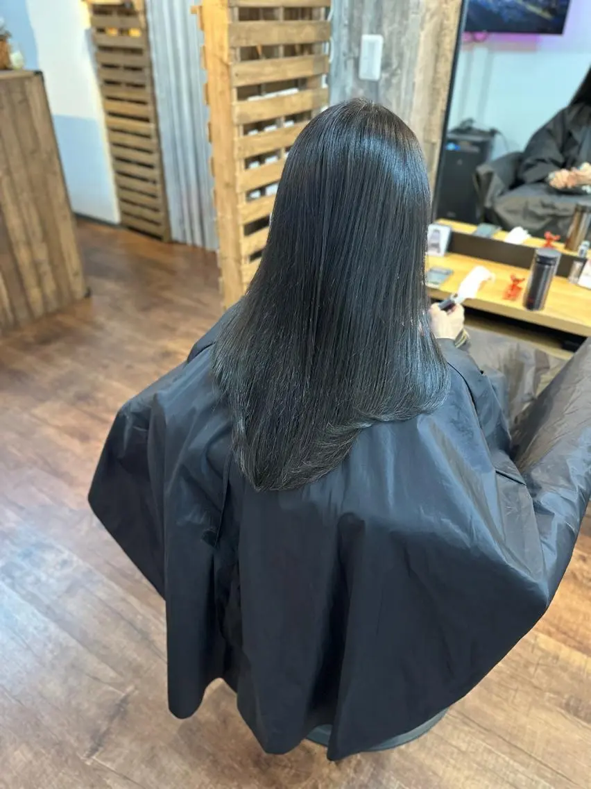 ロング カラー 髪質改善 レイヤーカット Luzir⭐︎ GEN⭐︎のヘアスタイル