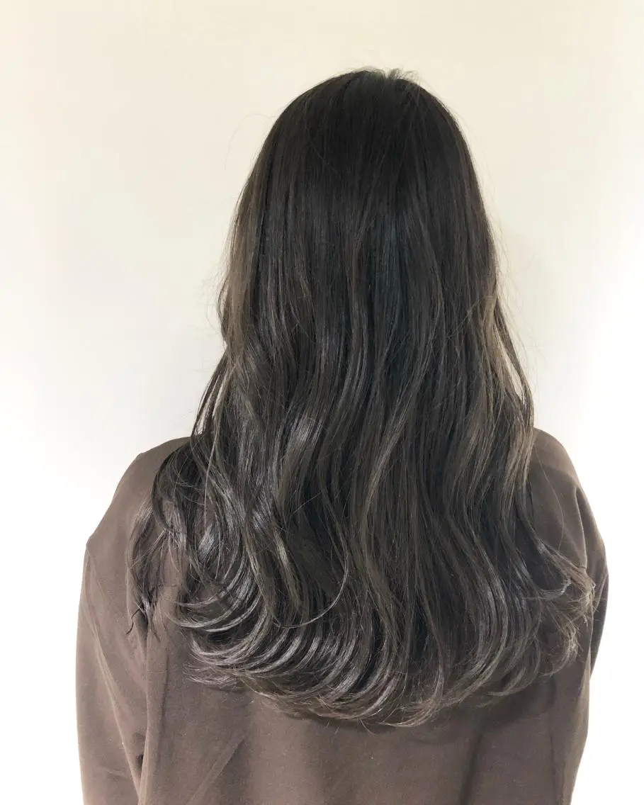 ロング カラー グラデーションカラー カット ヘアカラー トリートメント 🍊新宿南口🍊 ERINAのヘアスタイル