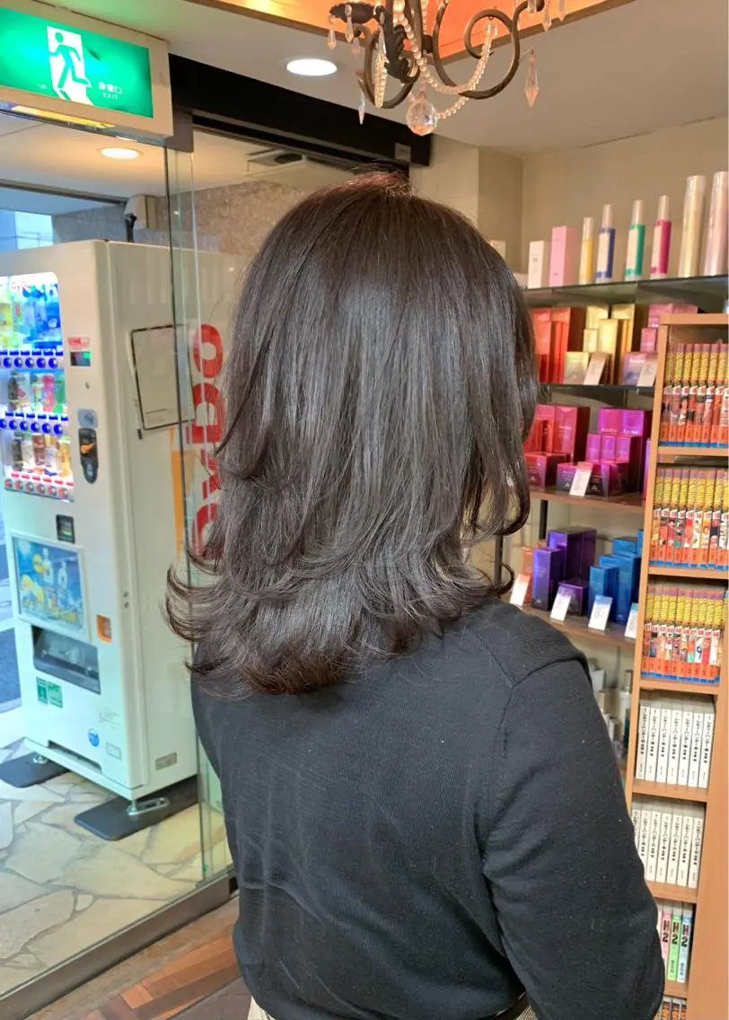 セミロング カラー レイヤーカット 矢野 晃平のヘアスタイル