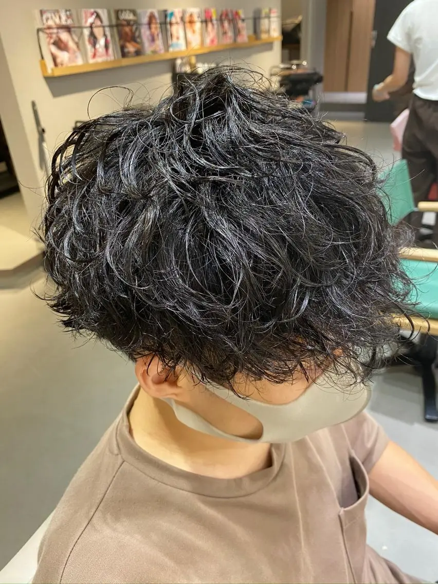 ショート カラー パーマ メンズ メンズブリーチ ブリーチ ブリーチなしカラー カット ヘアカラー パーマ 梅田茶屋町メンズ 専門美容師 山元一平のヘアスタイル