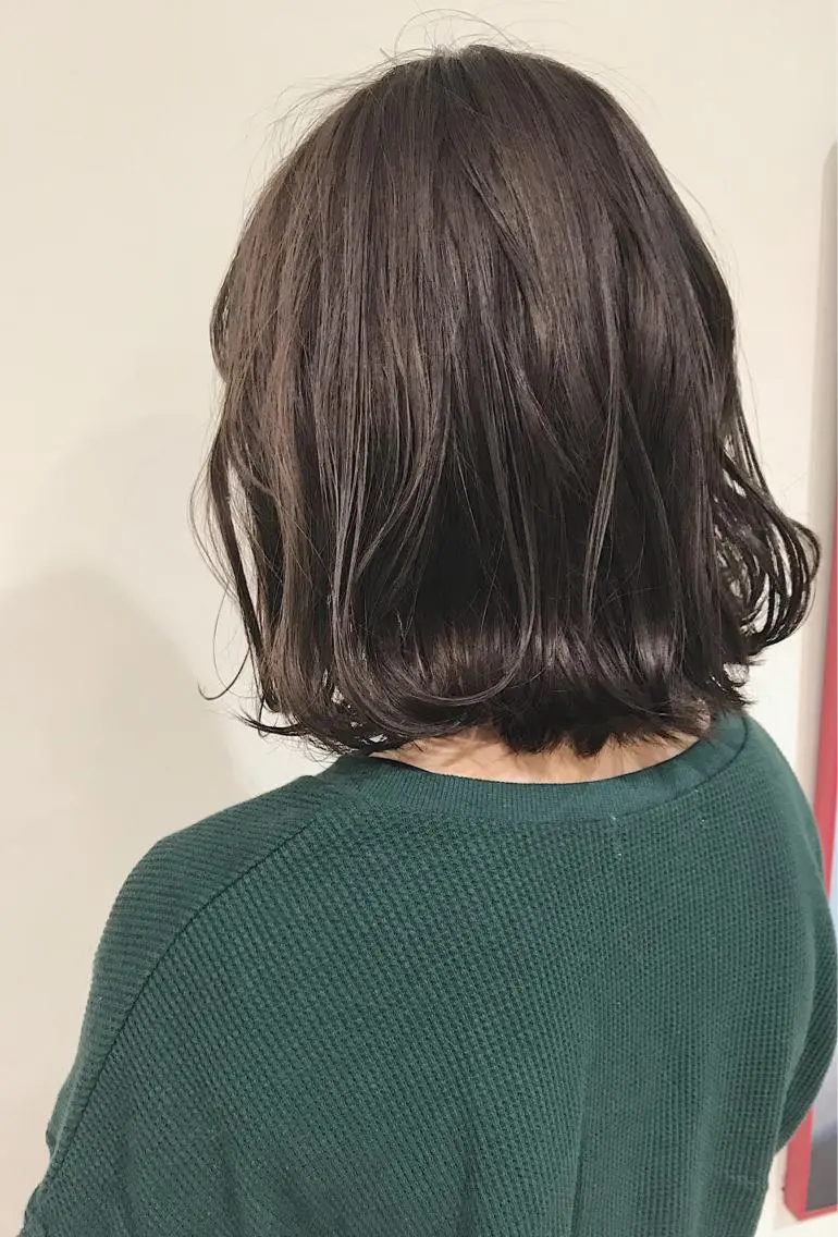 ミディアム カラー ブリーチ グレージュ ✨艶ブリーチカラー ✨四ノ宮裕己のヘアスタイル
