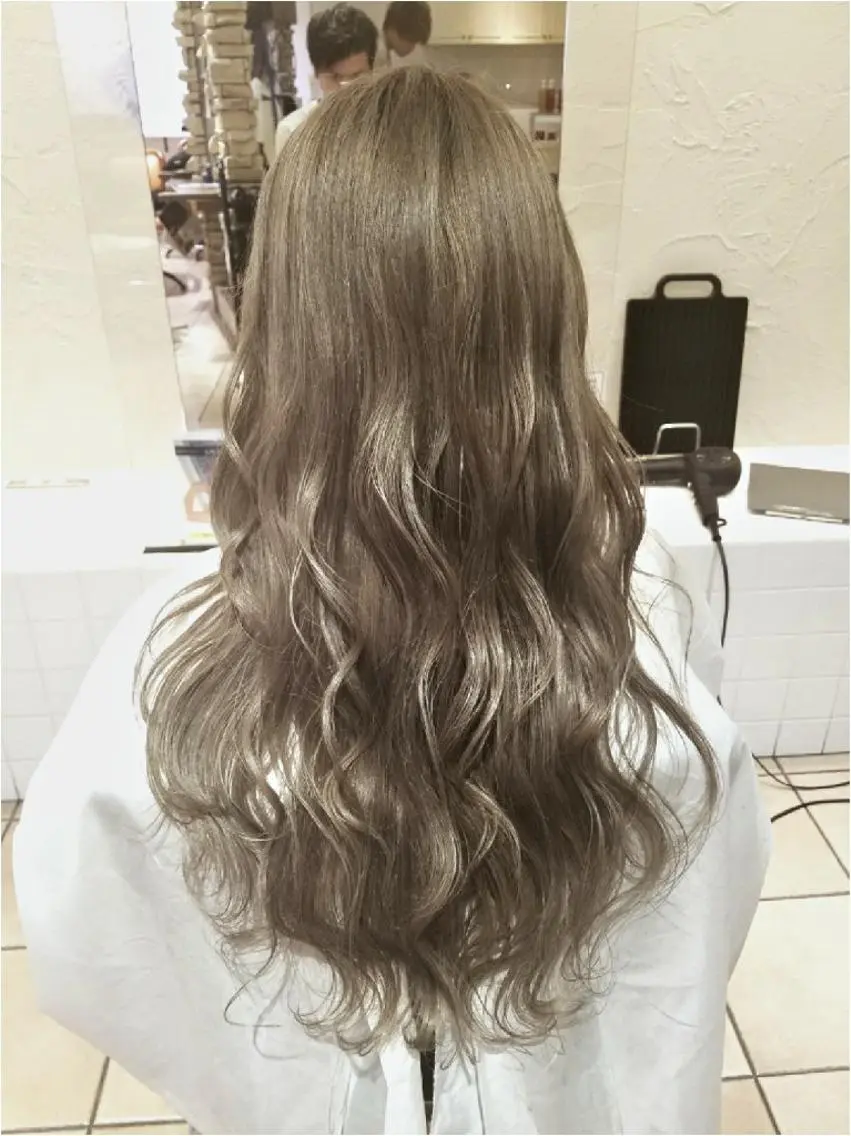 カラー ロング ヘアアレンジ ベージュカラー 【髪質改善美容師】t occa茨木篠原健太のヘアスタイル