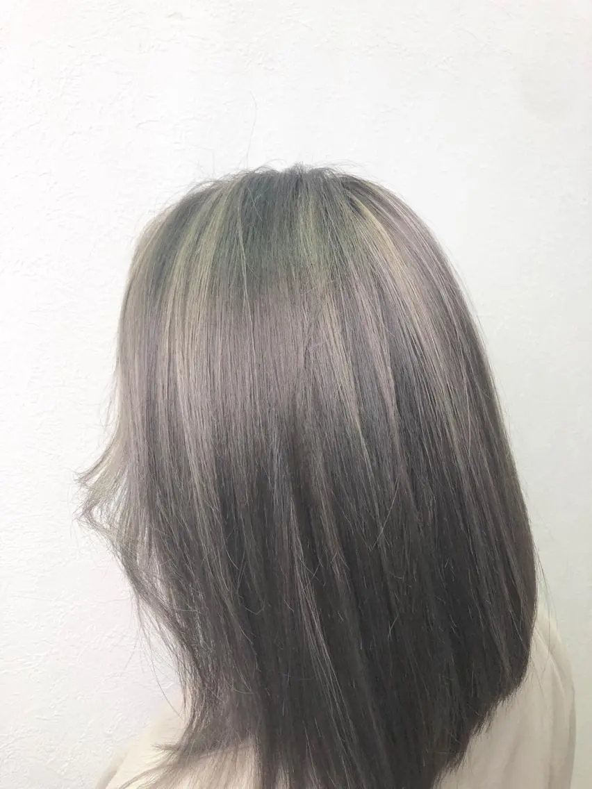 カラー 最高級エクステ /羽エクステ白石宇由のヘアスタイル