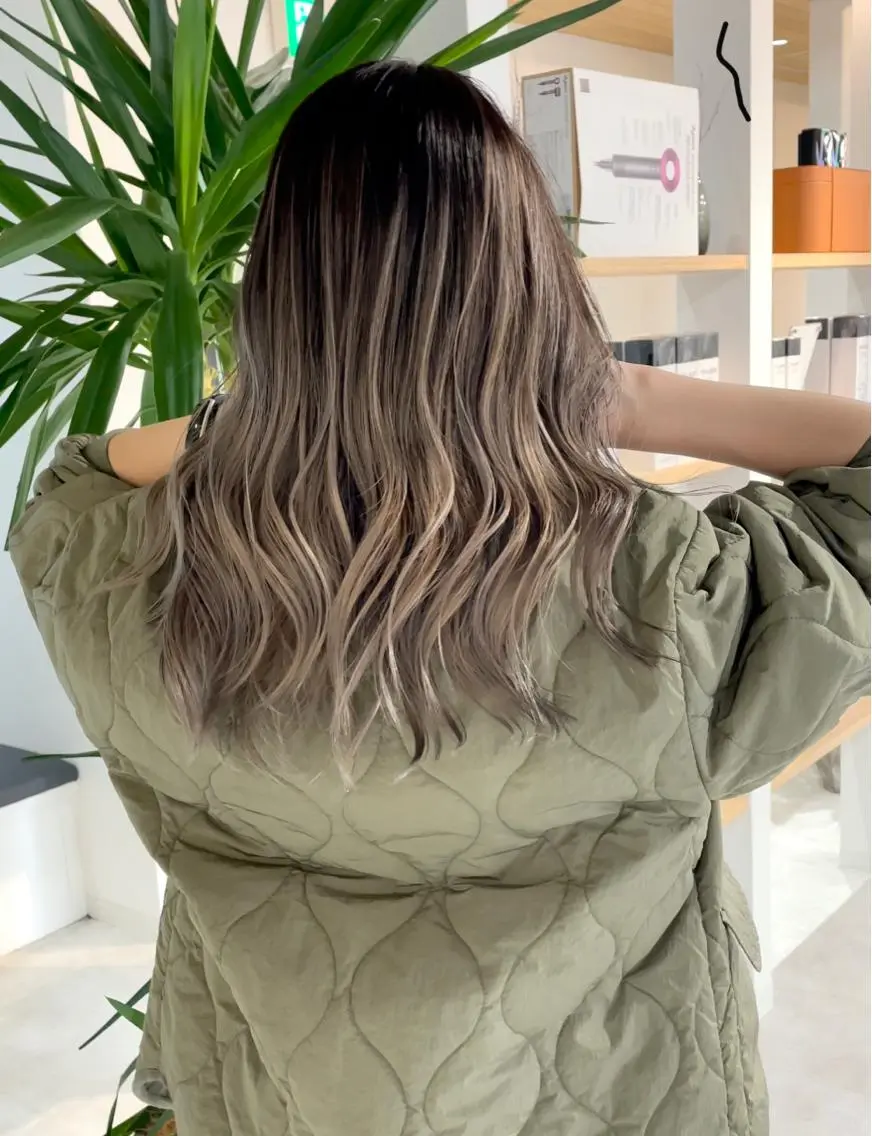 セミロング レイヤーカット ヘアカラー トリートメント 神戸でブリーチなら puty/レイヤーのヘアスタイル