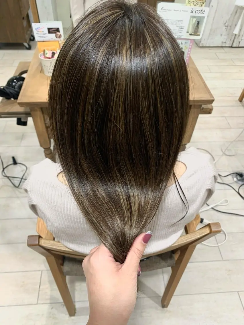 ロング カラー 勝野 優佳のヘアスタイル