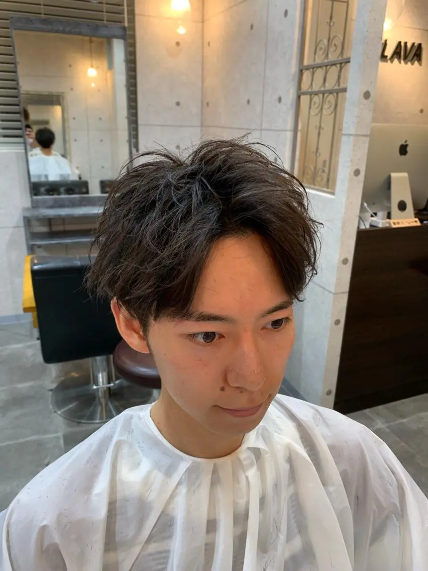 メンズ センターパート 佐藤 智弘のヘアスタイル