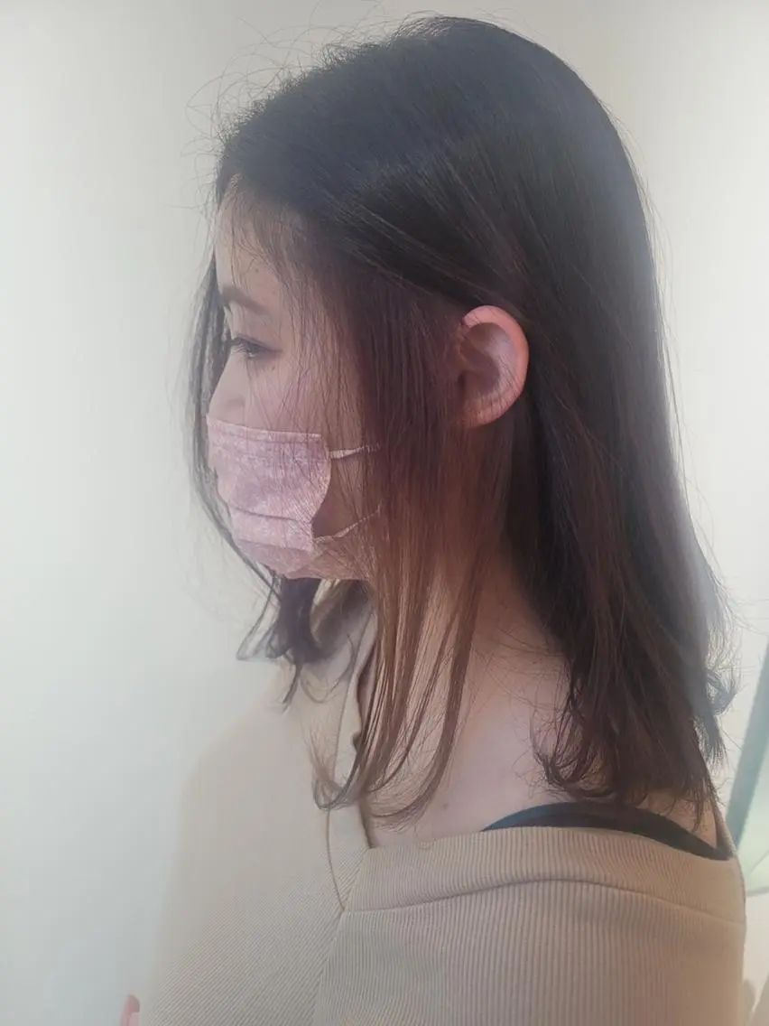 ミディアム カラー ベージュカラー イヤリングカラー インナーカラー ピンクカラー ピンクベージュ カット ヘアカラー 鈴木 翠のヘアスタイル