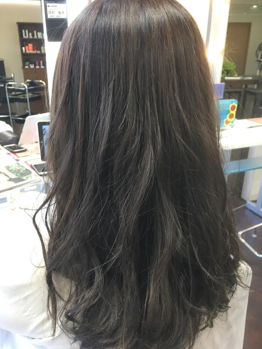 ロング カラー ブリーチ グレージュ イルミナカラー ブリーチなしカラー 外国人風カラー ヘアカラー トリートメント ヘアセット 髪質改善カラー🦋 田村のヘアスタイル