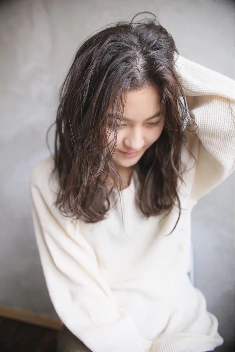 ミディアム ミディアムパーマ 🧼柴田 健太郎🧼のヘアスタイル