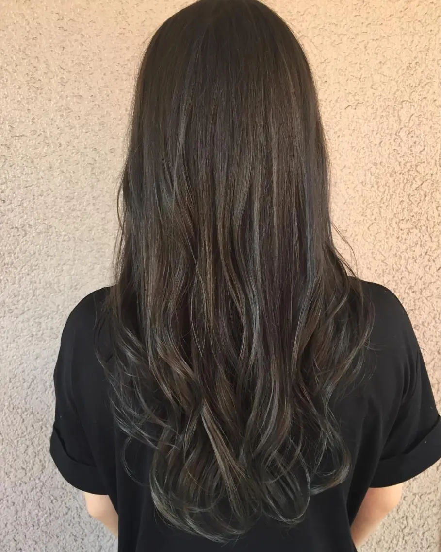 ロング カラー ブルーカラー ブルージュ 統括ディレクター kuriのヘアスタイル