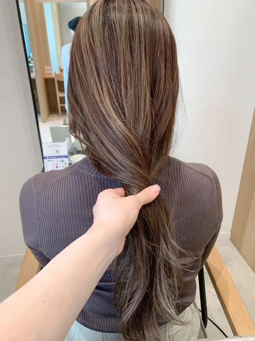 セミロング カラー ヘアアレンジ ヘアカラー トリートメント yuka .のヘアスタイル