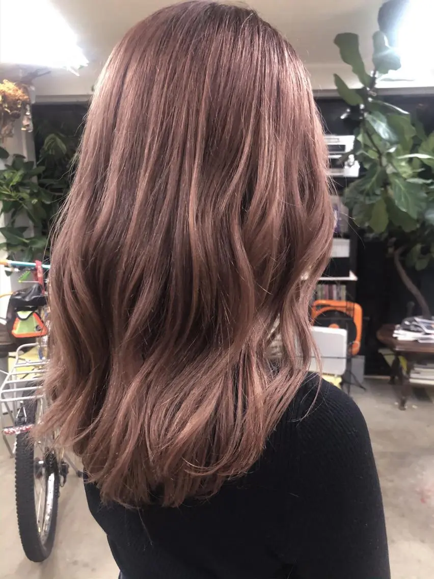 ロング カット ヘアカラー Moca 〰️のヘアスタイル