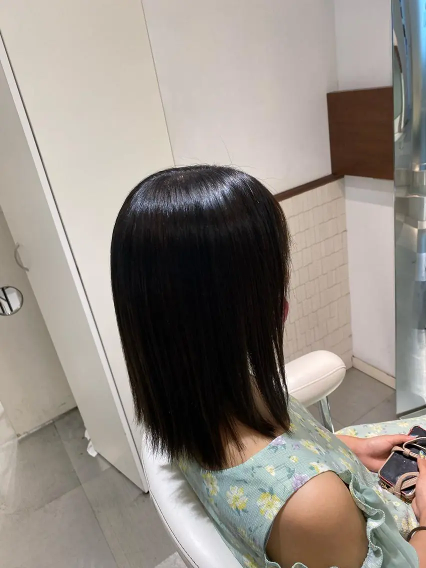 ミディアム カット 縮毛矯正 トリートメント コテ巻き風パーマ 藤澤　知彌のヘアスタイル
