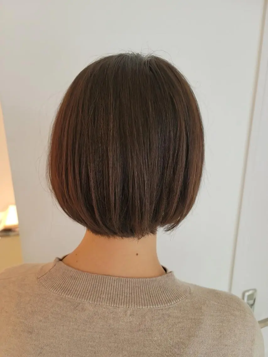 ショート カラー 切りっぱなしボブ ボブ カット ヘアカラー トリートメント 鈴木 翠のヘアスタイル