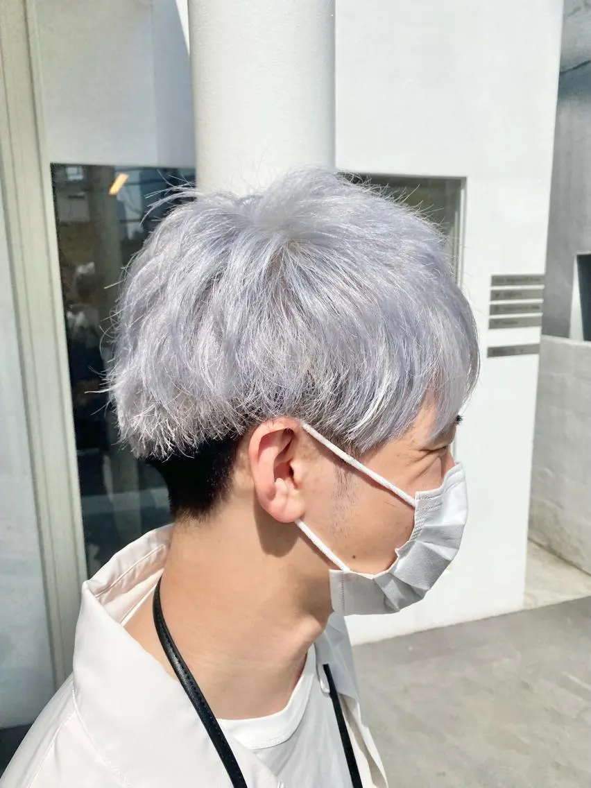 カラー メンズ メンズブリーチ ブリーチ シルバー ホワイトシルバー ハイトーン×似合わせ 🌱中川慎之介のヘアスタイル