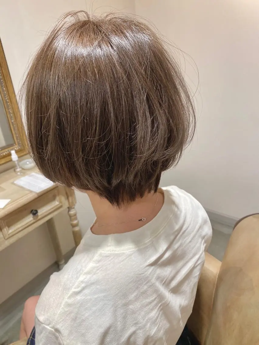 ショート カラー ベージュカラー 透明感カラー ハイライトカラー イルミナカラー ハイライト カット ヘアカラー トリートメント 美髪・髪質改善 有田怜平のヘアスタイル