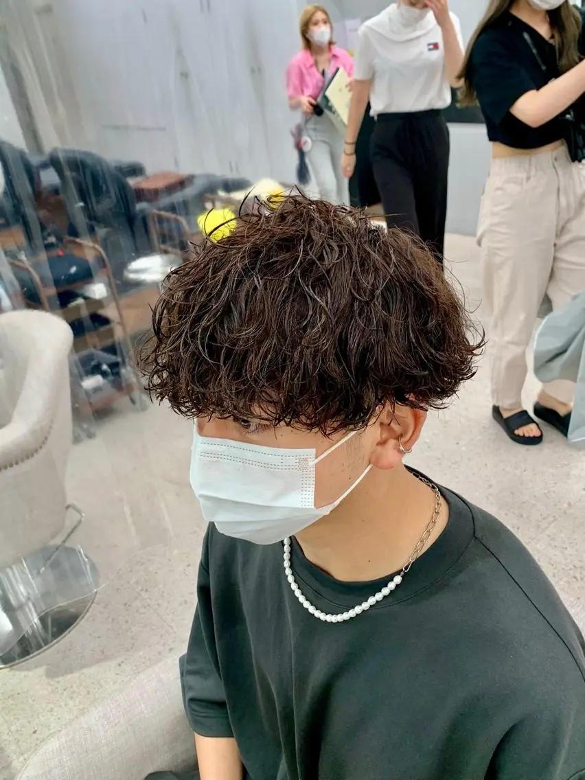 メンズ メンズパーマ 波巻きパーマ カット パーマ メンズ特化美容師/ 新井　洸太のヘアスタイル